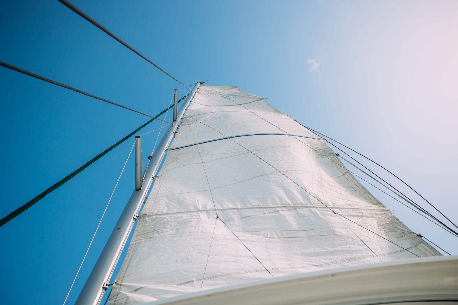 Mainsail underway